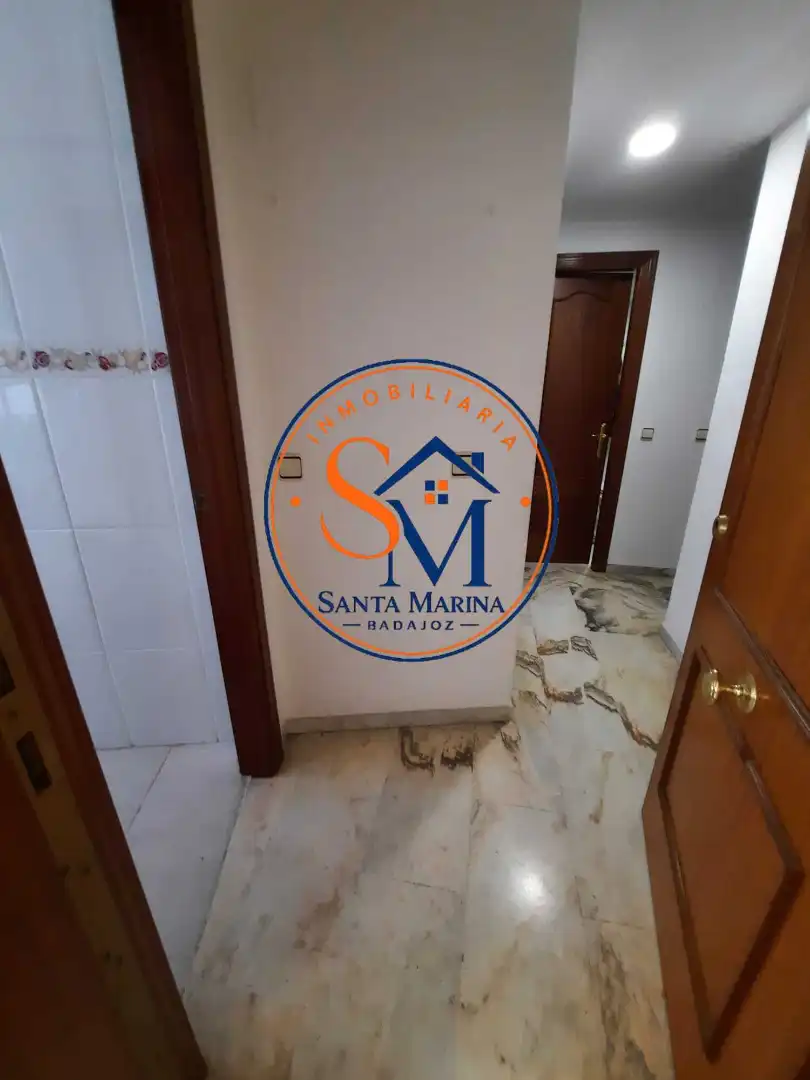 Apartamento de alquiler en Badajoz con Amueblado y Balcón