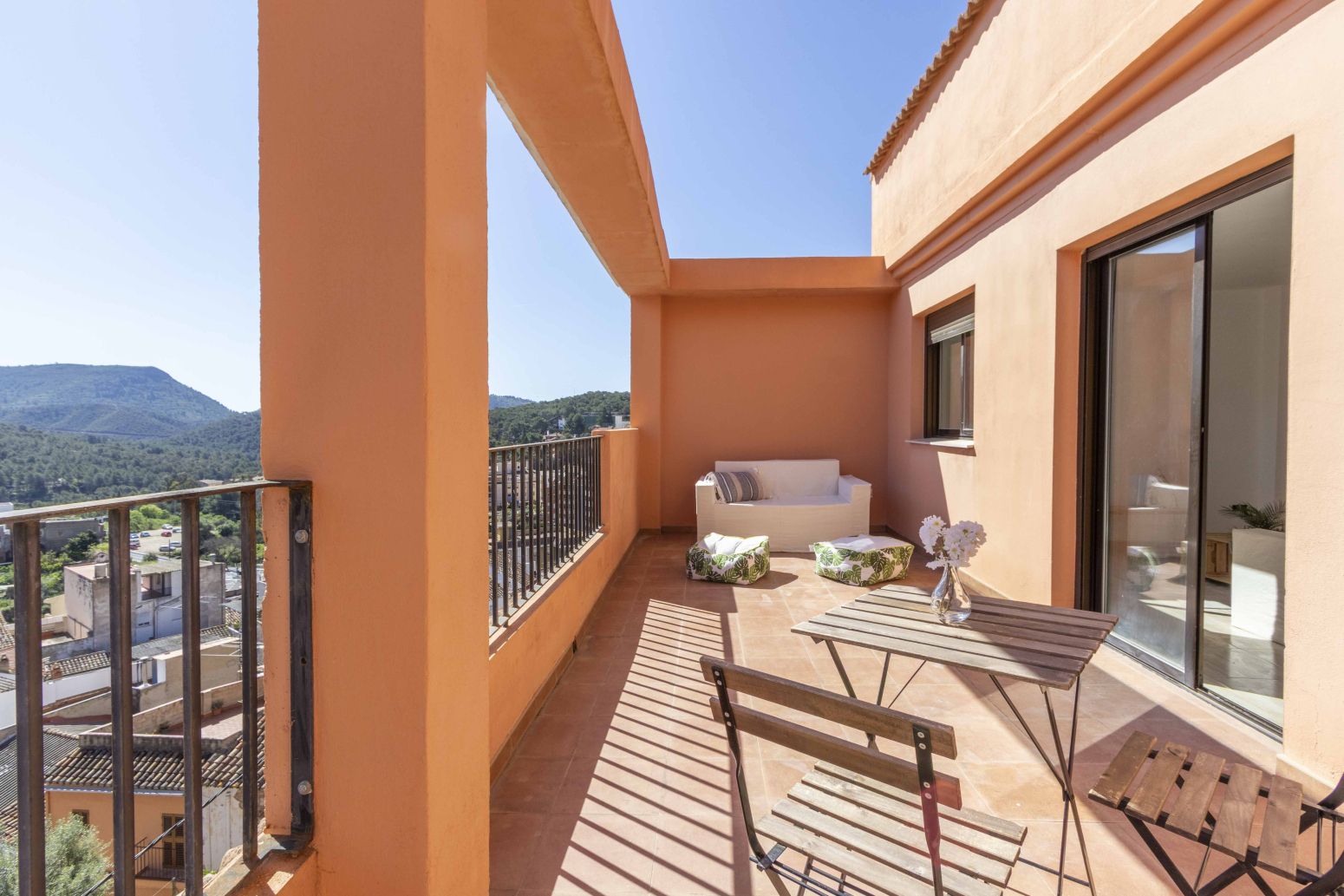 Attic for sale in Serra