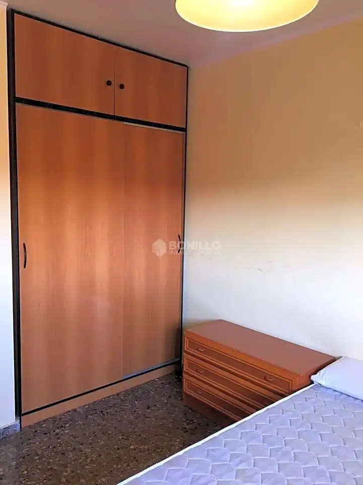 Flat with terrace to rent in Avenida de Sagunto, imagen 27