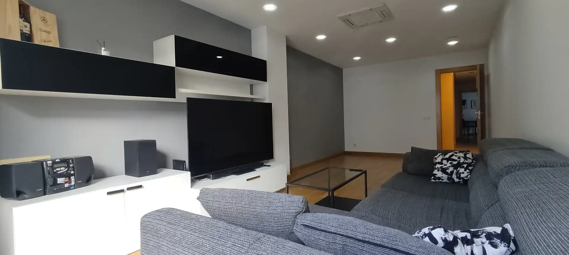 Sala de estar de Apartamento en venta en Arnedo con Aire acondicionado, Calefacción y Parquet