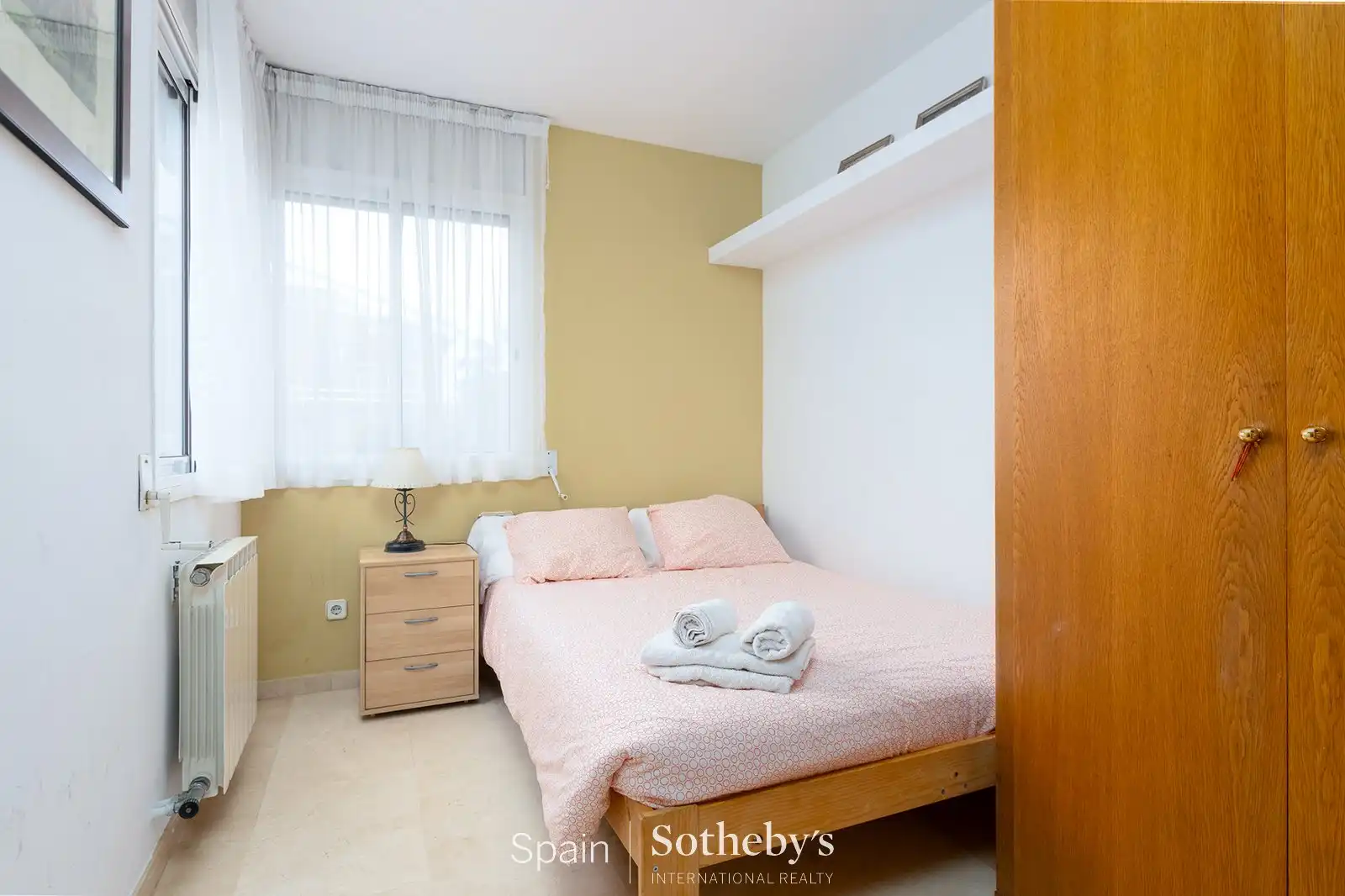 Casa aparellada amb piscina en venda a Carrer dels Oms, imagen 32