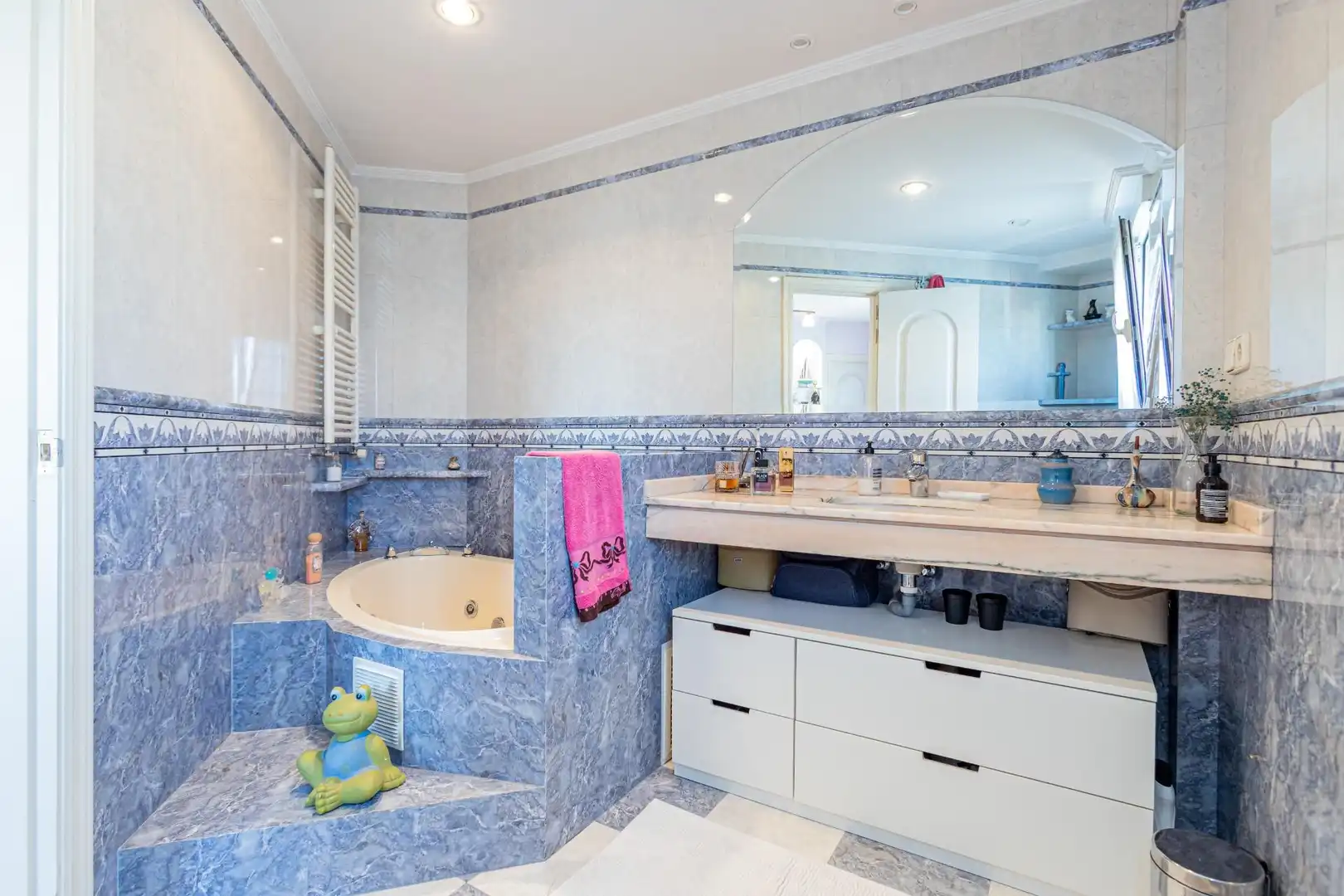 Baño de Casa o chalet en venta en Madrid con Aire acondicionado, Calefacción y Jardín privado