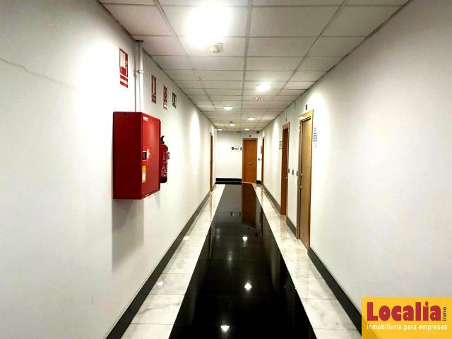 Oficina en Alquiler en Río Danubio en Alisal - San Román