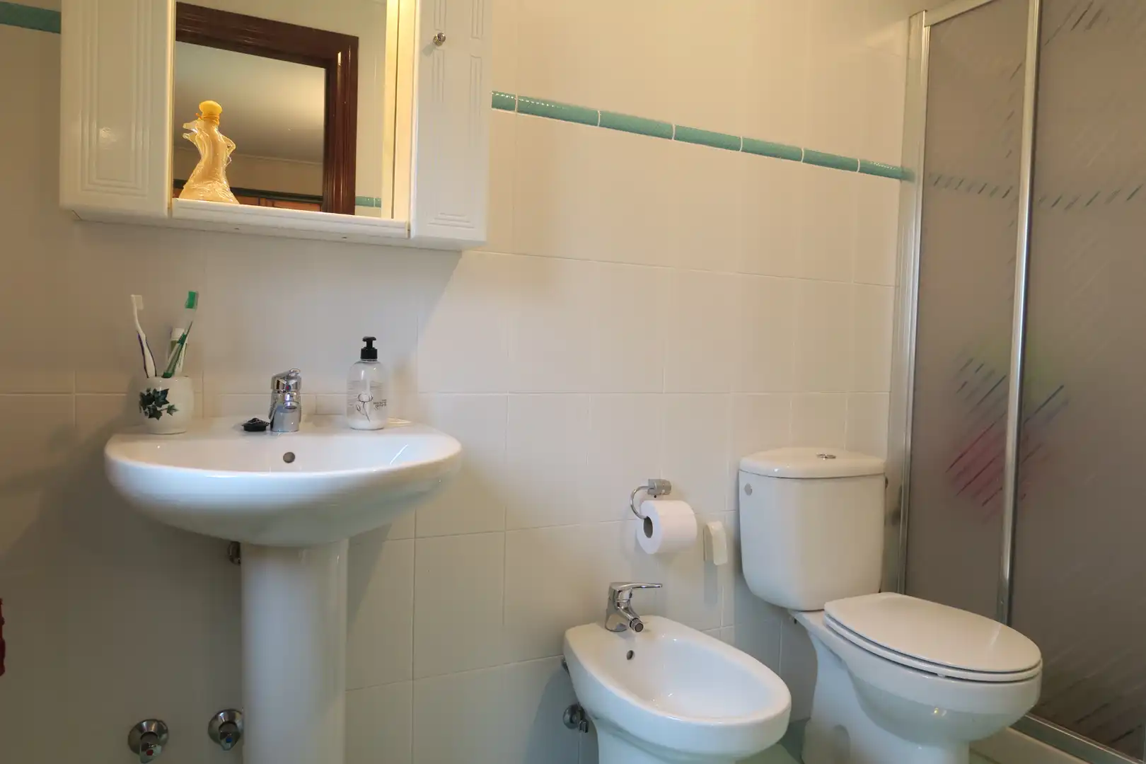Baño de Casa o chalet en venta en Soto del Barco con Calefacción, Jardín privado y Terraza