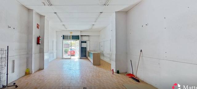 Local comercial en Venta en Carrer de Gorgos en Ciutat Universitària