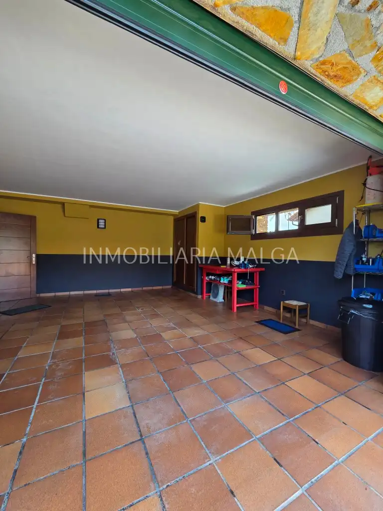 Houses for sale in Colunga  with Heating, Private garden and Parquet flooring