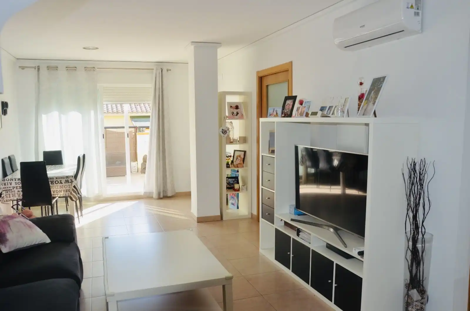 Wohnzimmer von Dachboden zum Verkauf in Dénia mit Klimaanlage, Heizung und Terrasse