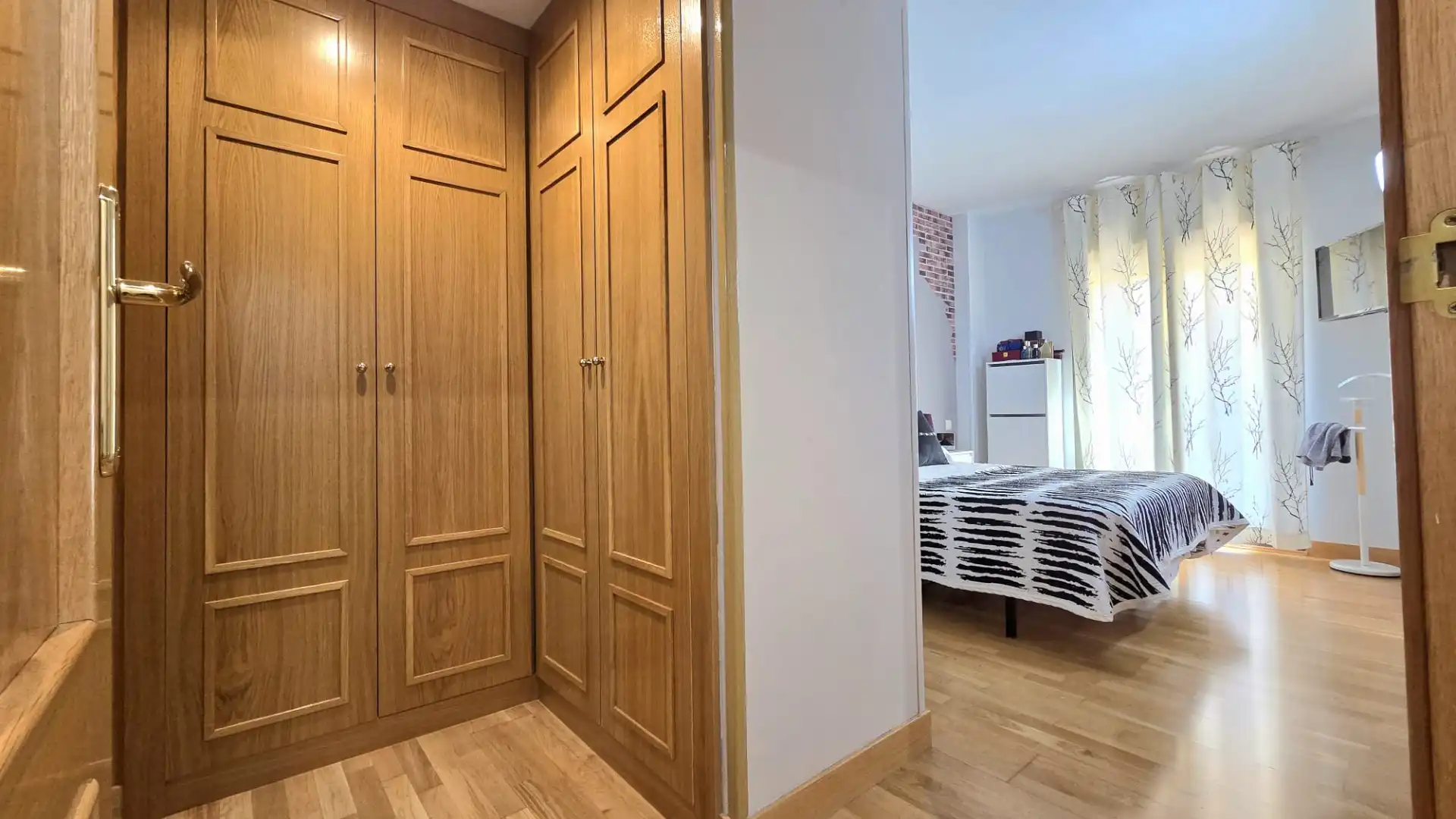 Habitación de Piso en venta en Parla con Aire acondicionado, Calefacción y Jardín privado