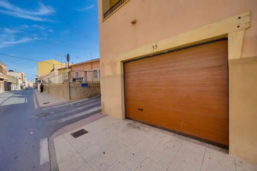 Parking de Casa adosada en venta en Rojales con Aire acondicionado, Terraza y Amueblado