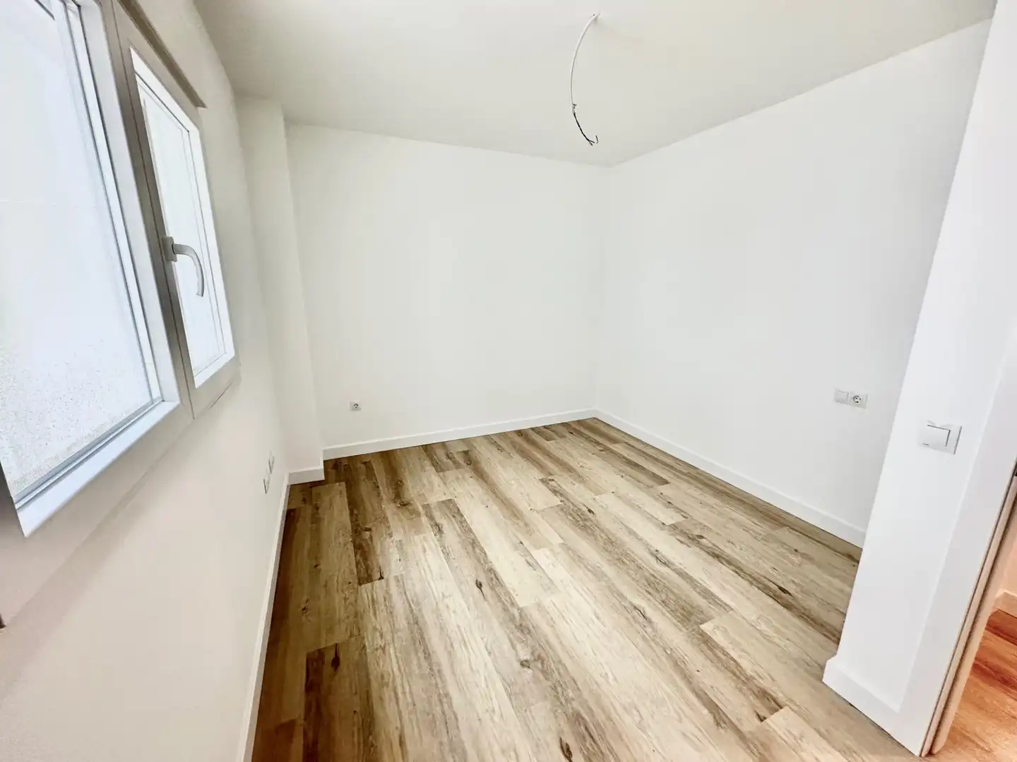 Schlafzimmer von Wohnungen zur Miete in Marbella mit Klimaanlage, Terrasse und Schwimmbad