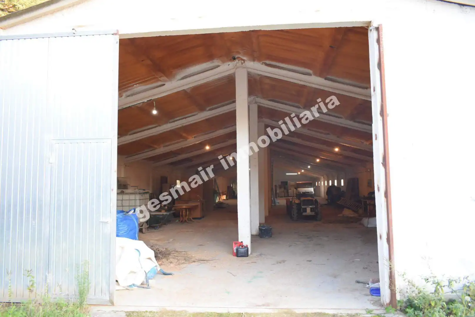 Nave industrial de alquiler en Moeche