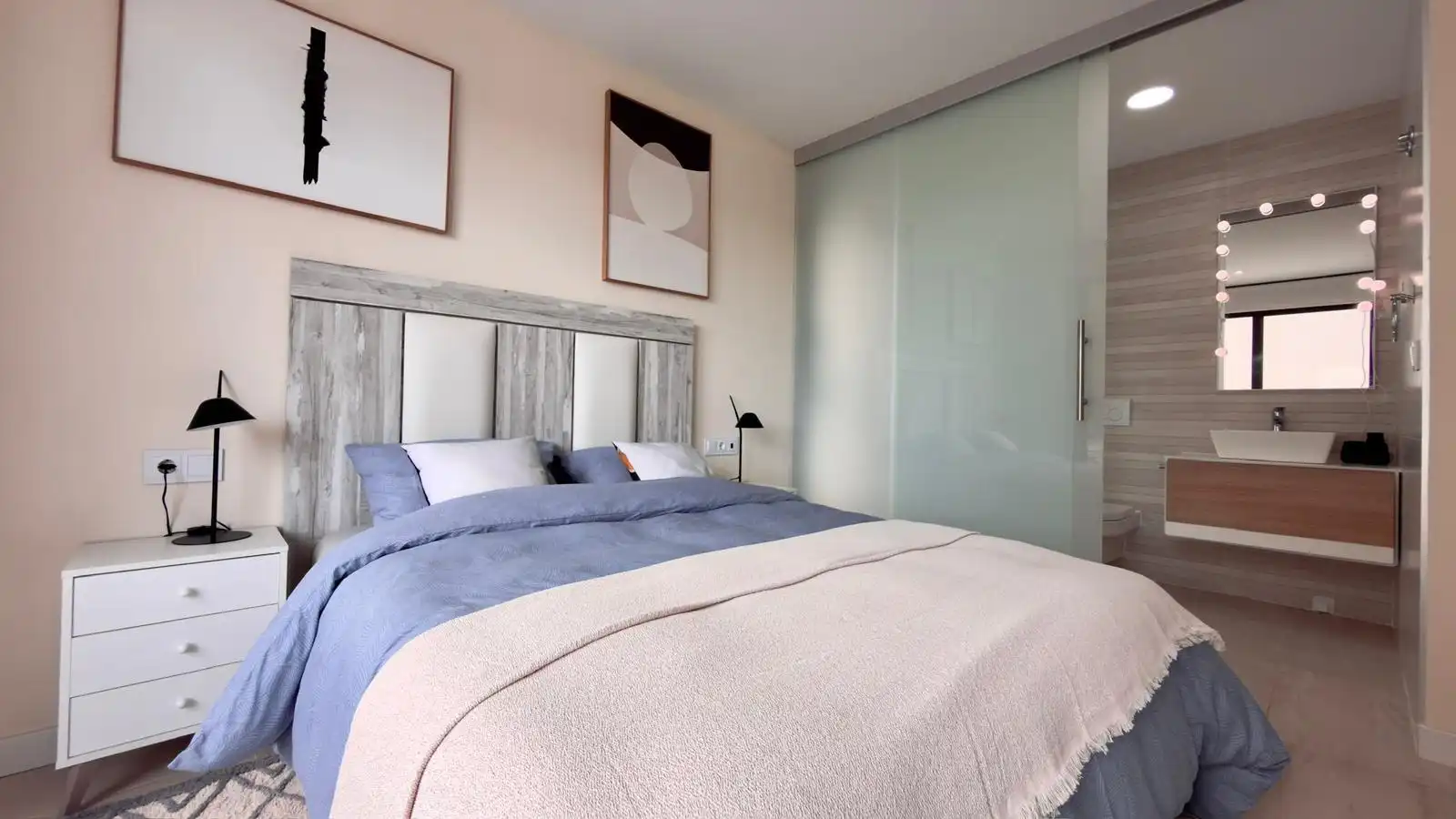 Casa o chalet de alquiler en Calle Londres, 9, Golf Bahía