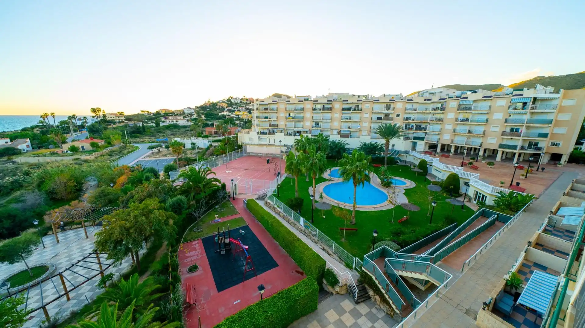 Apartments for rent in Carrer d'Oriola, Pueblo Acantilado - Lanuza
