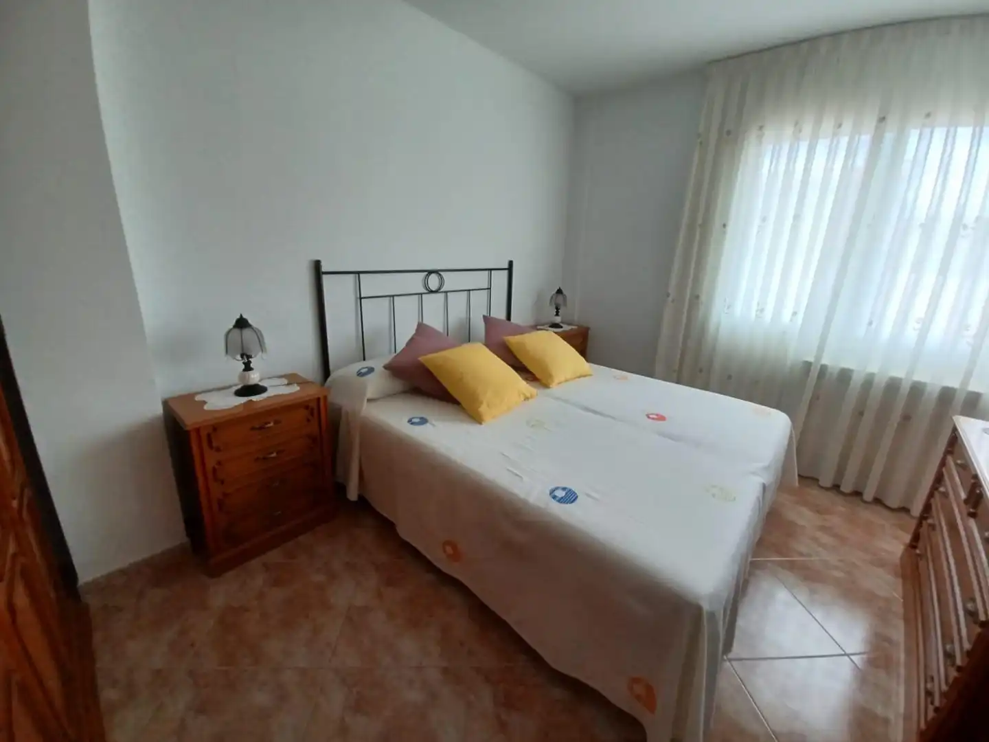 Habitación de Casa o chalet en venta en Pineda de Mar con Aire acondicionado, Calefacción y Jardín privado