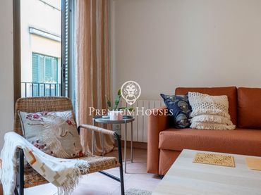 Appartamento con balcone in affitto a Centre
