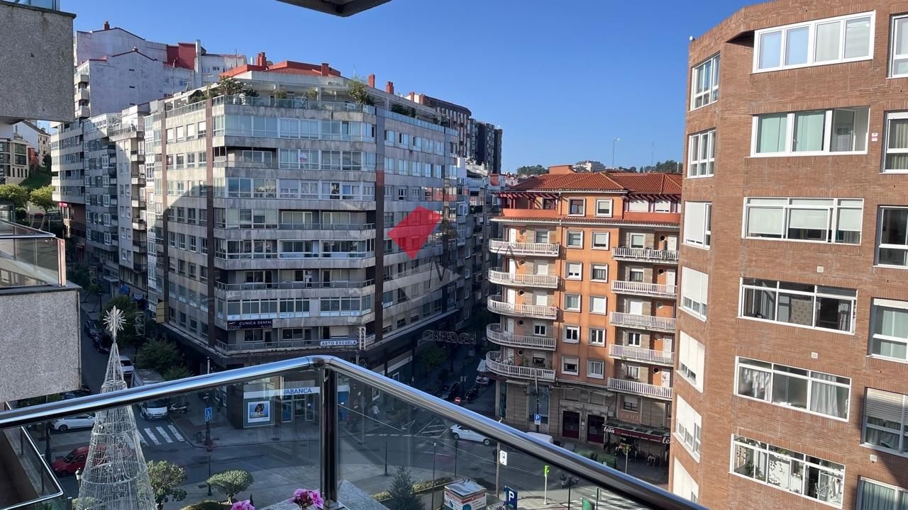 Vista exterior de Pis en venda en Vigo  amb Calefacció, Terrassa i Traster