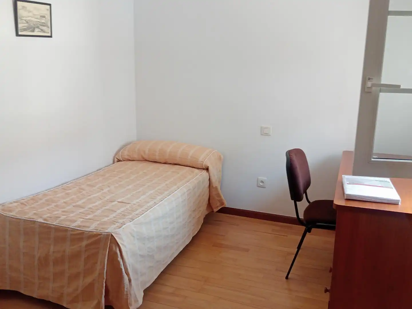 Dormitori de Casa o xalet de lloguer en Ávila amb Calefacció, Terrassa i Moblat