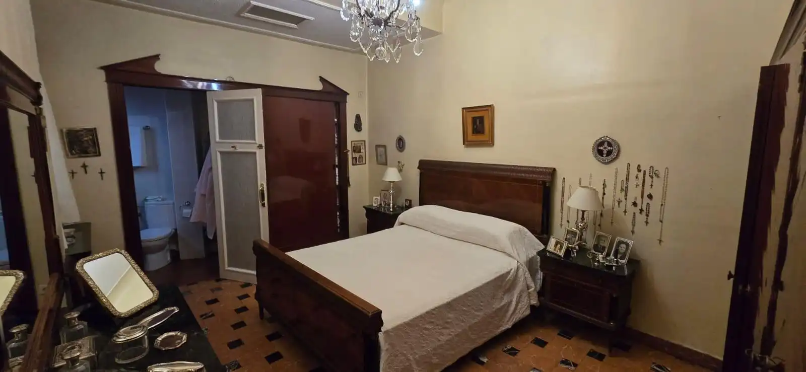 Bedroom of Flat for sale in Sevilla  with Air Conditioner, Terrace and Storage room