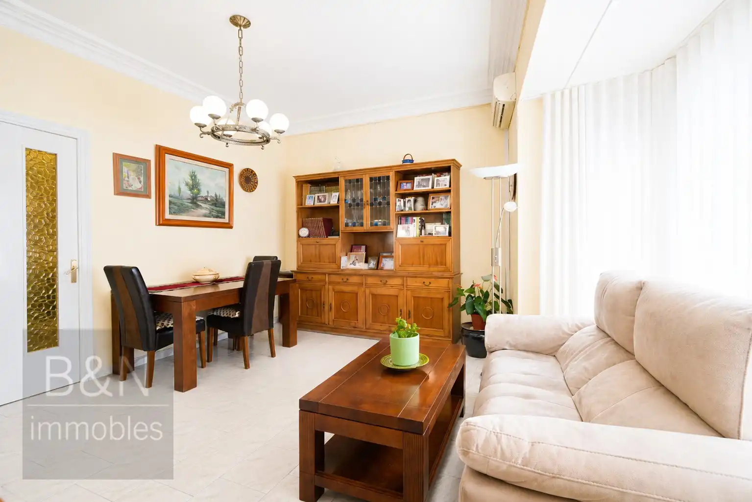 Sala de estar de Casa o chalet en venta en Terrassa con Aire acondicionado, Calefacción y Terraza