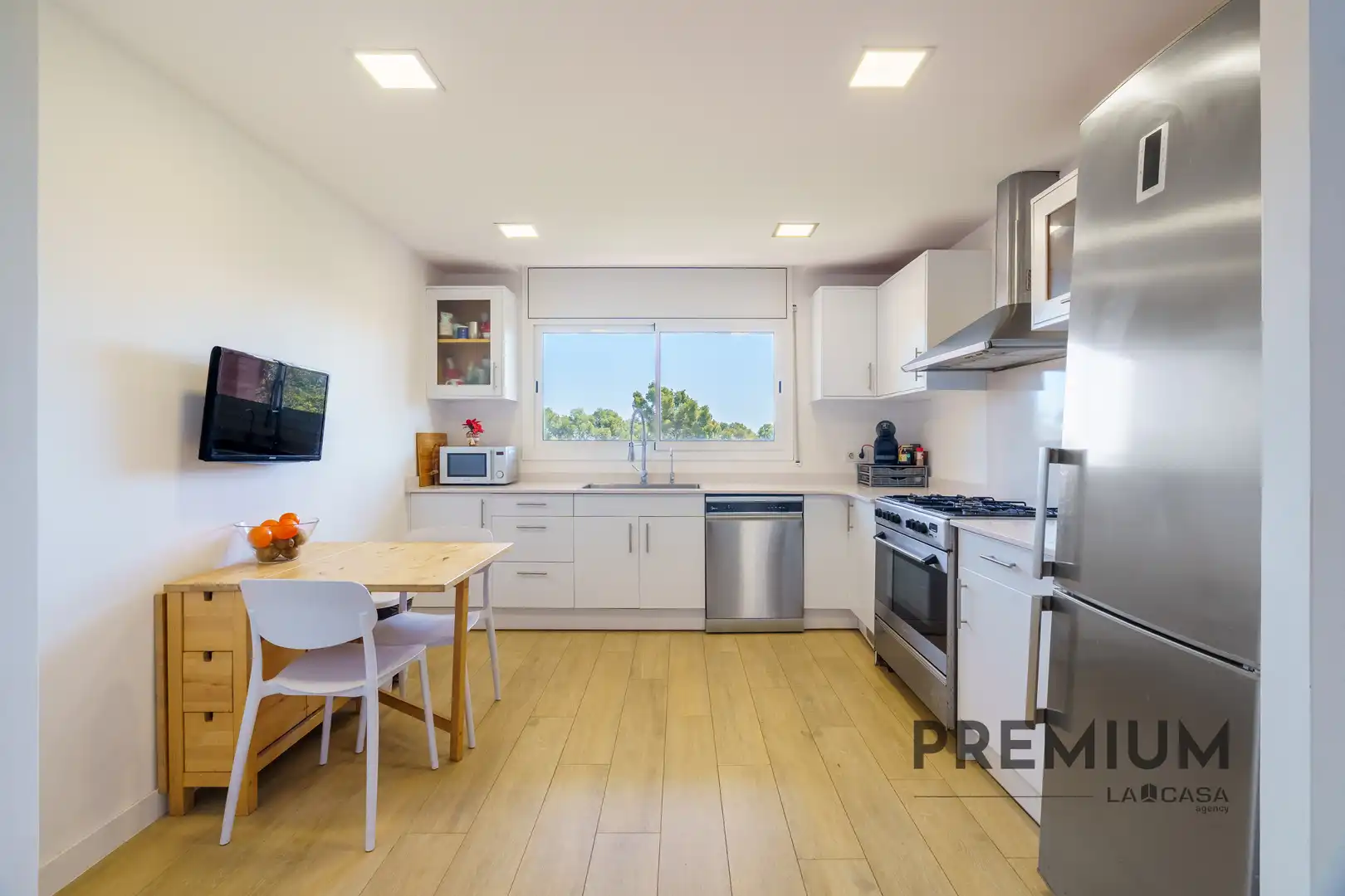 Kitchen of Houses for sale in Castelldefels  with Heating, Storage room and Swimming Pool