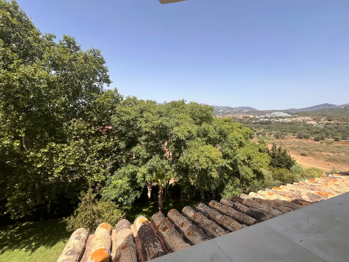 Außenansicht von Maisonette zur Miete in Marbella mit Klimaanlage, Terrasse und Möbliert