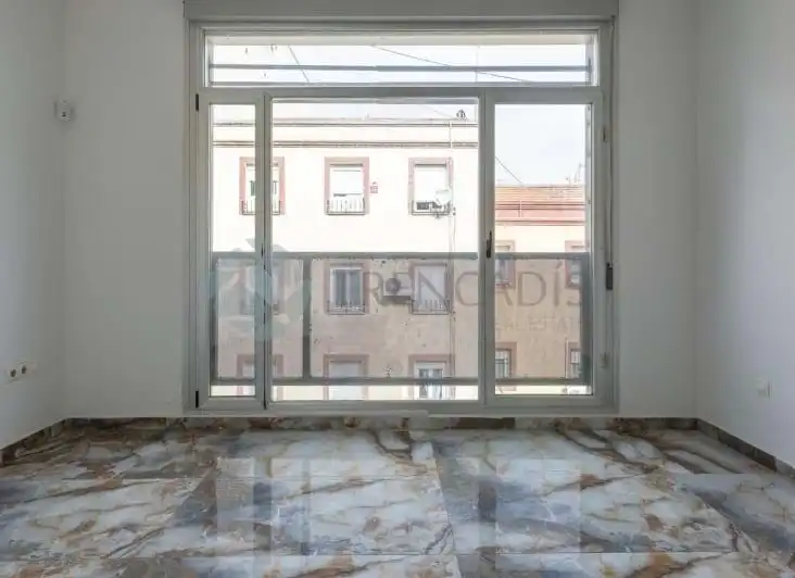 Habitación de Ático en venta en Madrid
