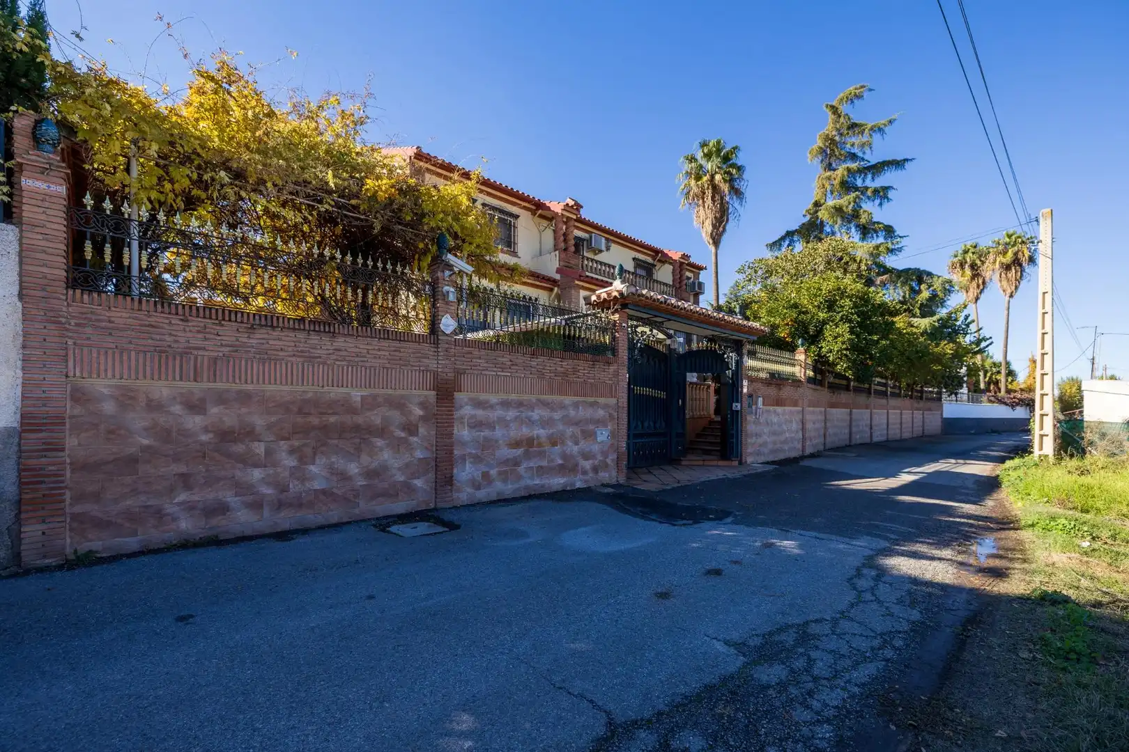 Chalet con terraza en venta en Calle Cañas