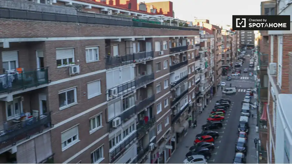 Appartamento con terrazza in affitto a Tetuán, imagen 12