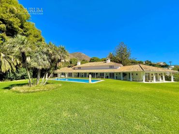 Villa mit Pool zum Verkauf in Granada
