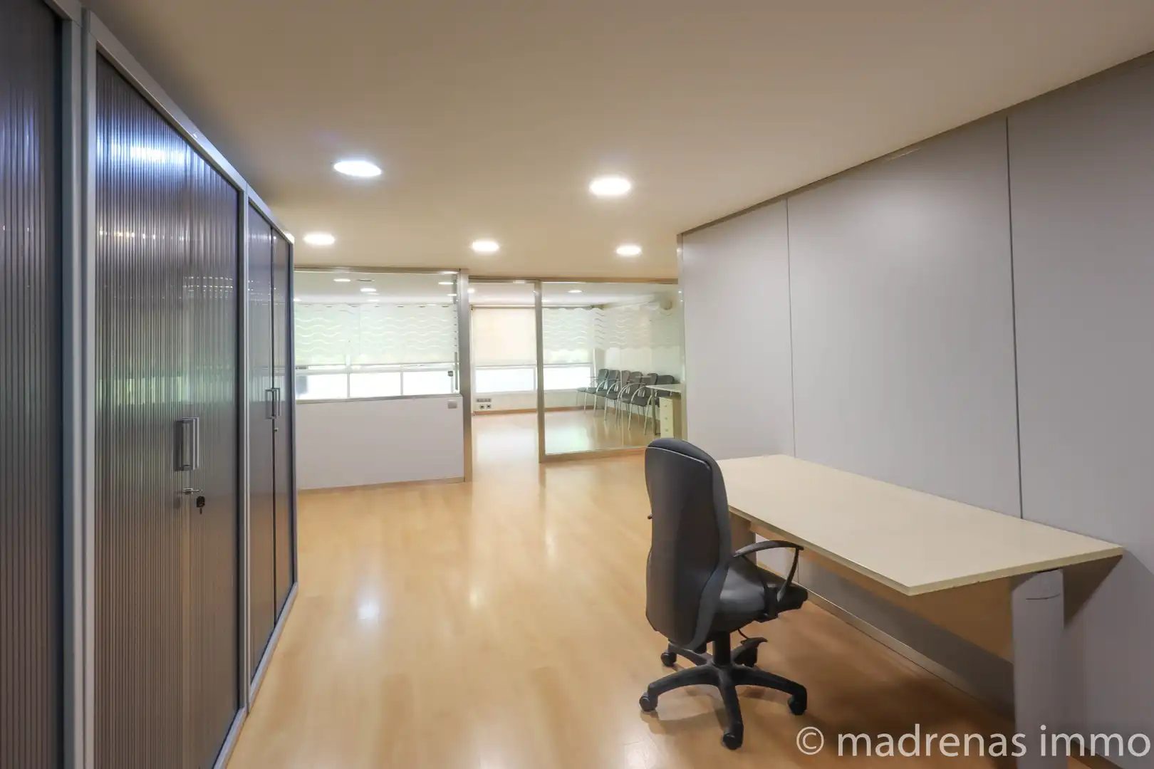 Oficina de alquiler en Girona Capital con Aire acondicionado y Amueblado
