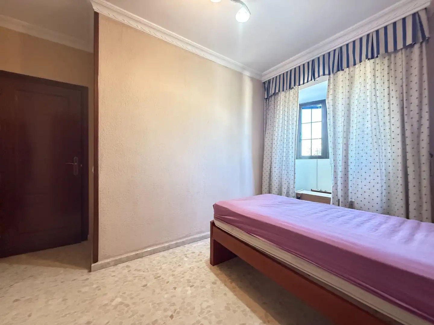 Habitación de Casa adosada en venta en Aljaraque con Aire acondicionado y Amueblado
