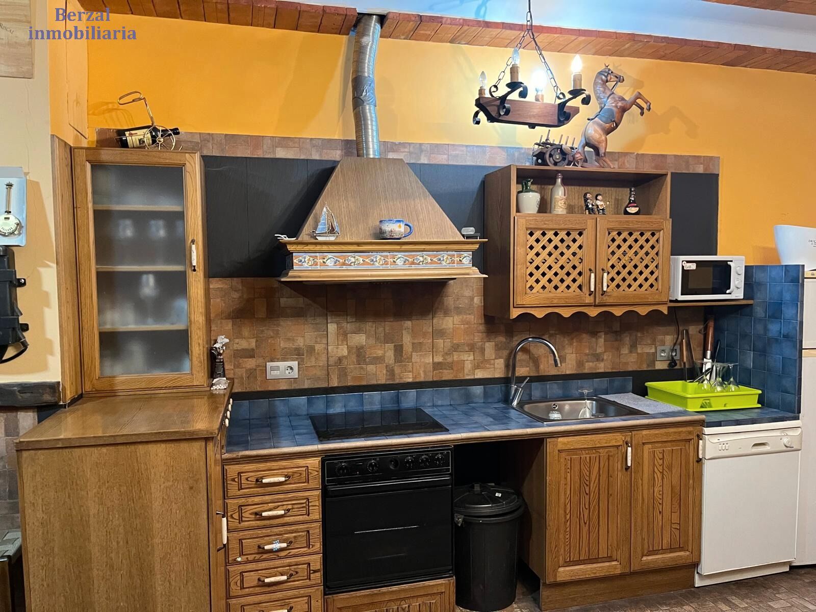 Cocina de Estudio en venta en Fuenmayor con Trastero y Amueblado