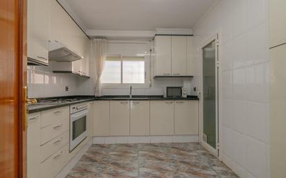 Kitchen of Flat for sale in Manresa  with Air Conditioner, Heating and Balcony