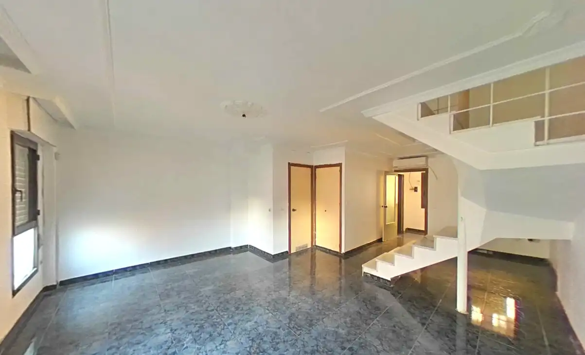 Piso en venta en Almería
