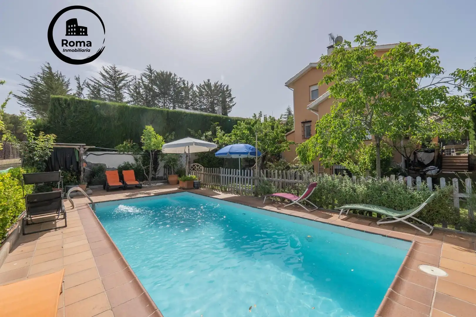 Piscina de Casa o xalet en venda en La Zubia amb Aire condicionat, Calefacció i Jardí privat