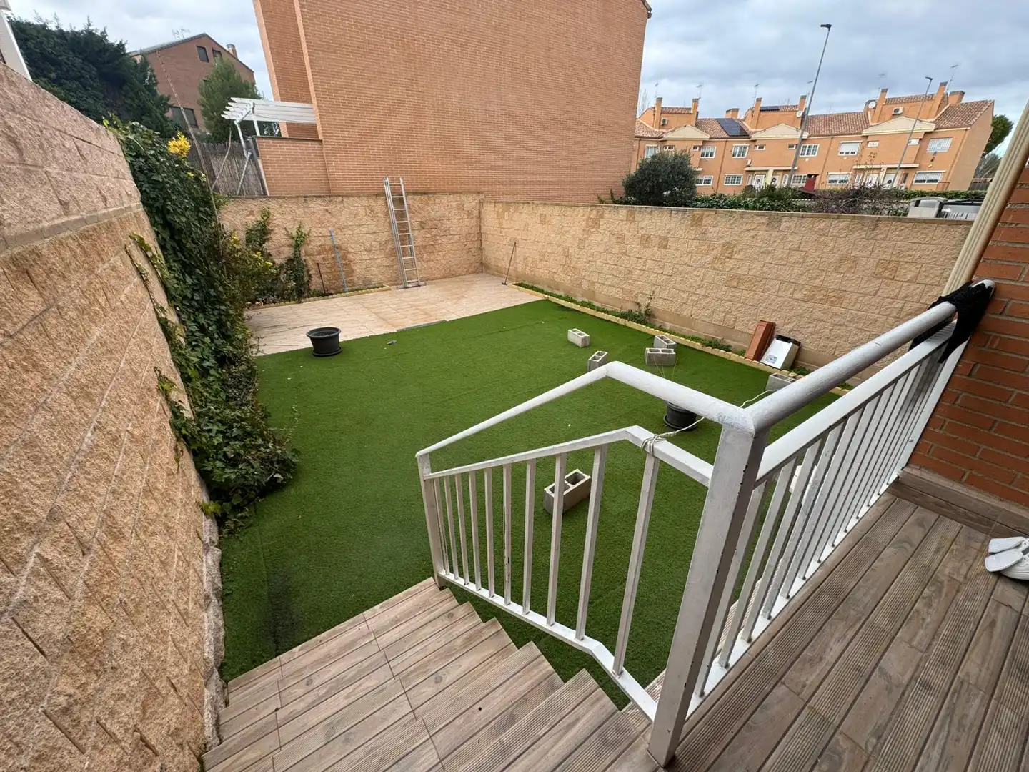 Terrasse von Einfamilien-Reihenhaus zum Verkauf in Arganda del Rey
