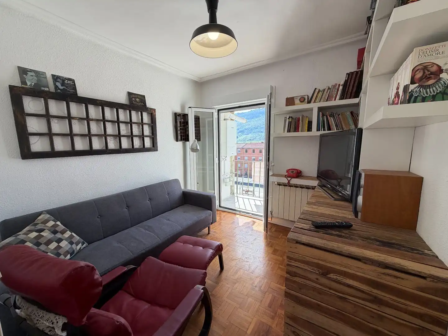 Wohnzimmer von Wohnung zum Verkauf in Altsasu / Alsasua mit Heizung