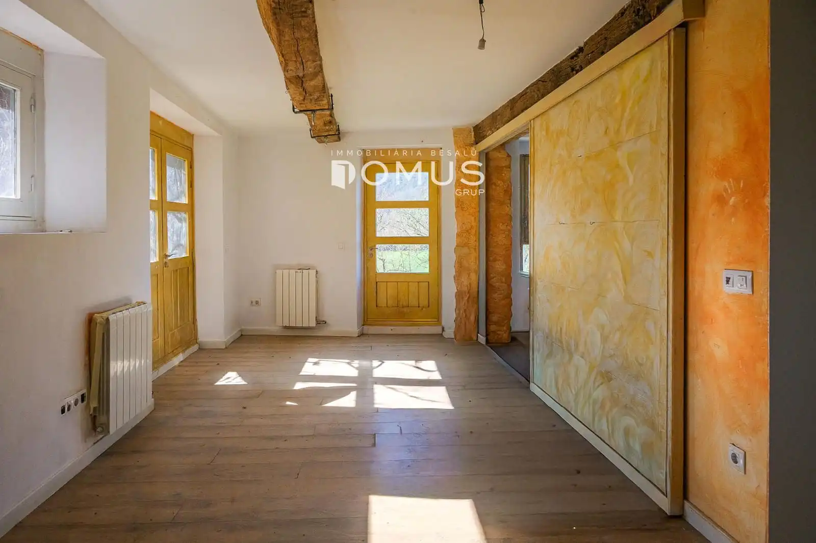 Bedroom of Country homes for sale in Besalú  with Private garden