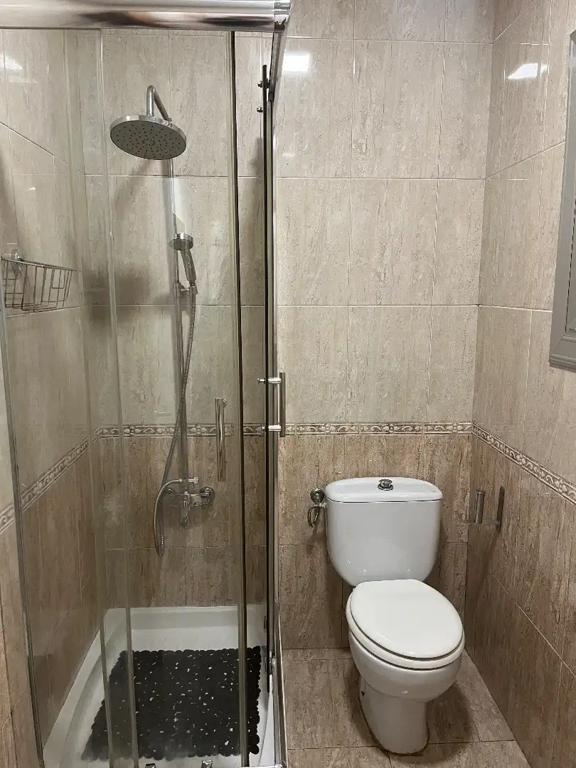 Baño de Planta baja de alquiler en Cerdanyola del Vallès con Calefacción, Terraza y Trastero