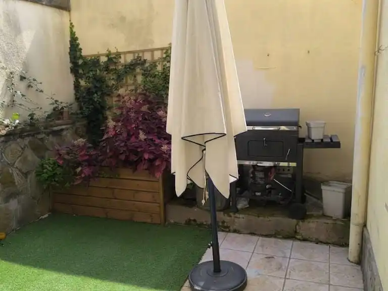 Baixos amb jardí en venda a Carrer Darnius 55, imagen 19