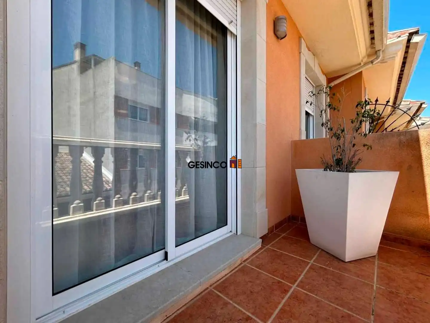 Terraza de Casa adosada en venta en Manuel con Aire acondicionado, Calefacción y Trastero