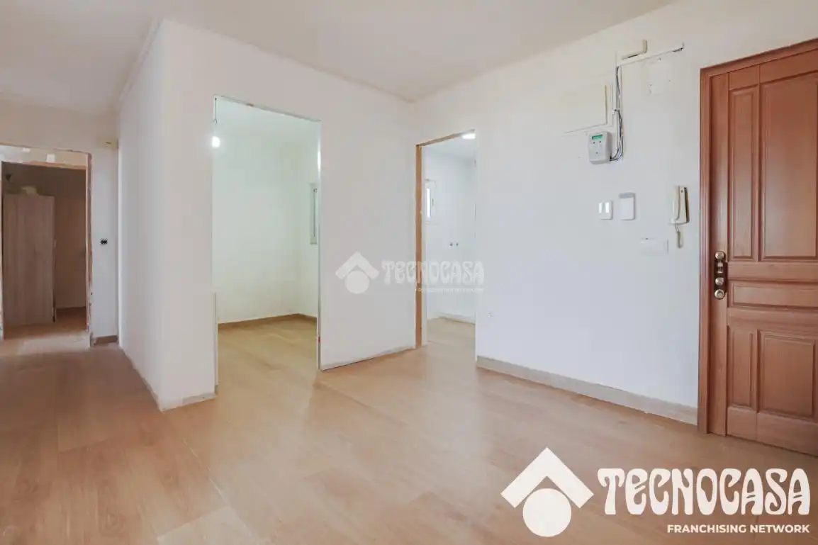 Bedroom of Flat for sale in Barcelona  with Parquet flooring and Alarm