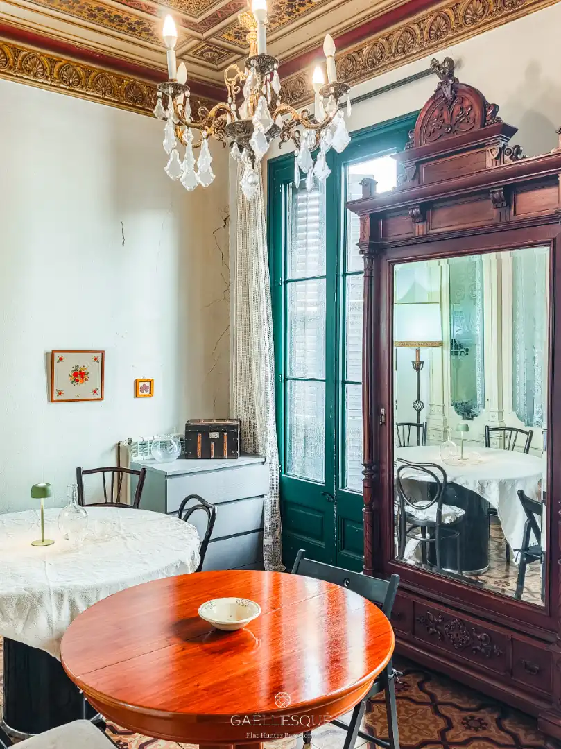 Menjador de Casa adosada en venda en Barcelona amb Calefacció, Jardí privat i Terrassa