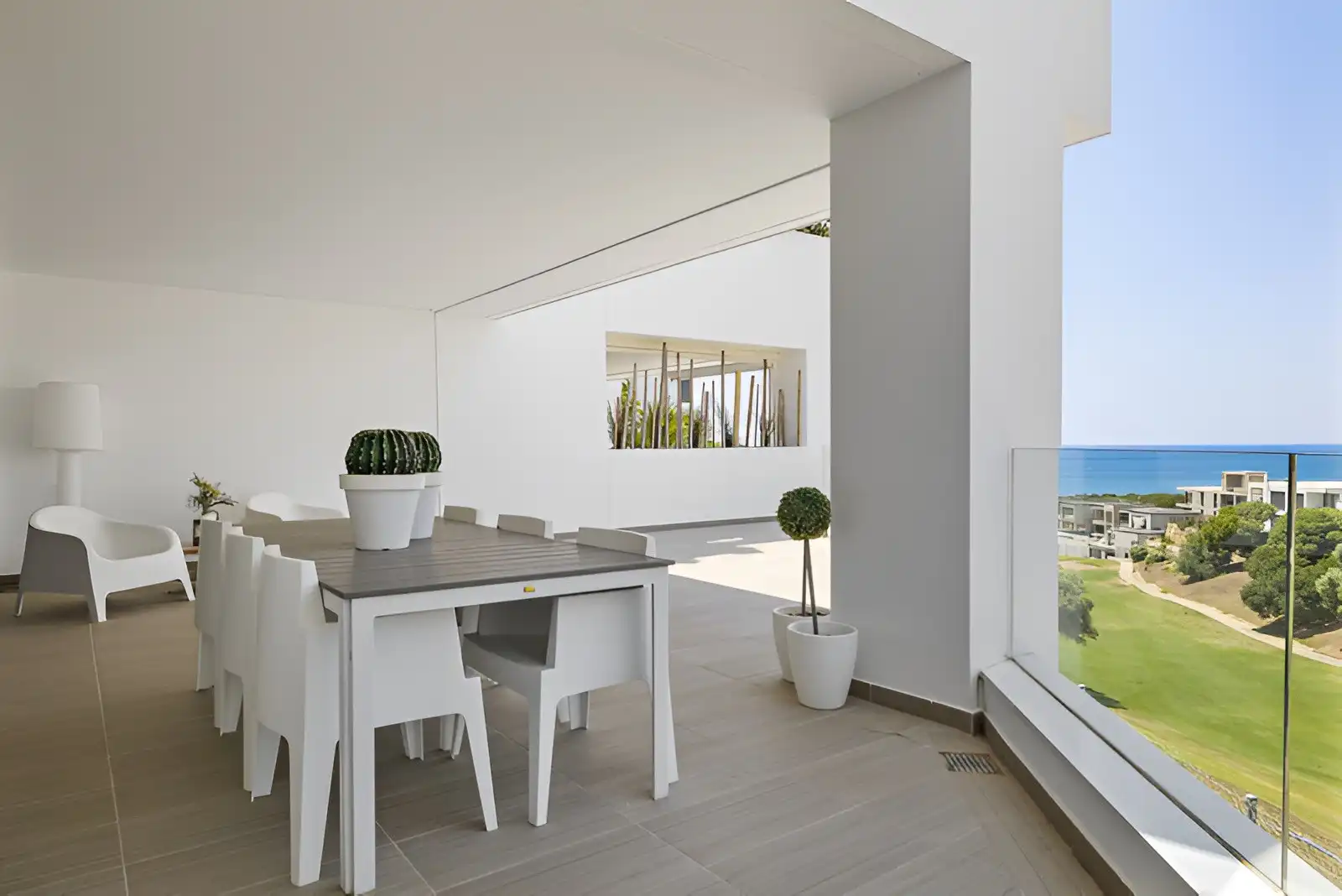 Home with pool for sale in Elviria - Cabopino, imagen 4