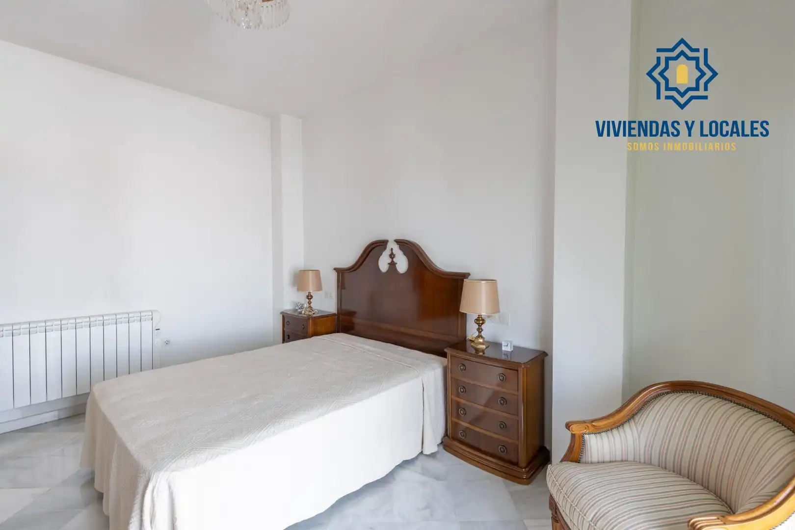 Habitación de Casa o chalet en venta en La Zubia con Aire acondicionado, Calefacción y Jardín privado