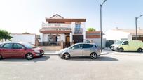 Vista exterior de Casa o xalet en venda en Fuente Vaqueros amb Aire condicionat, Terrassa i Balcó