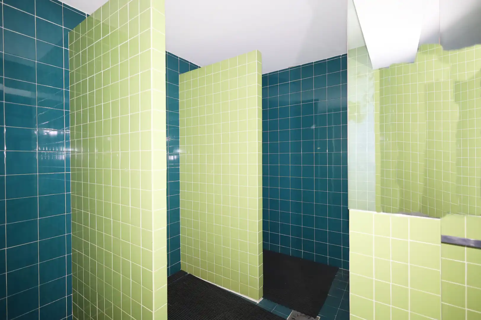 Badezimmer von Geschaftsraum zur Miete in Madrid mit Klimaanlage, Heizung und Möbliert