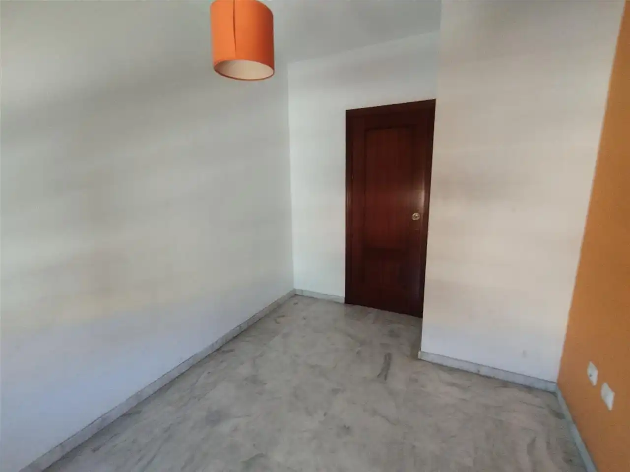 Habitación de Piso en venta en Sevilla con Trastero