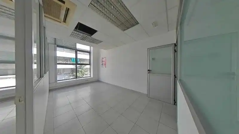 Office for rent in Manresa  with Heating