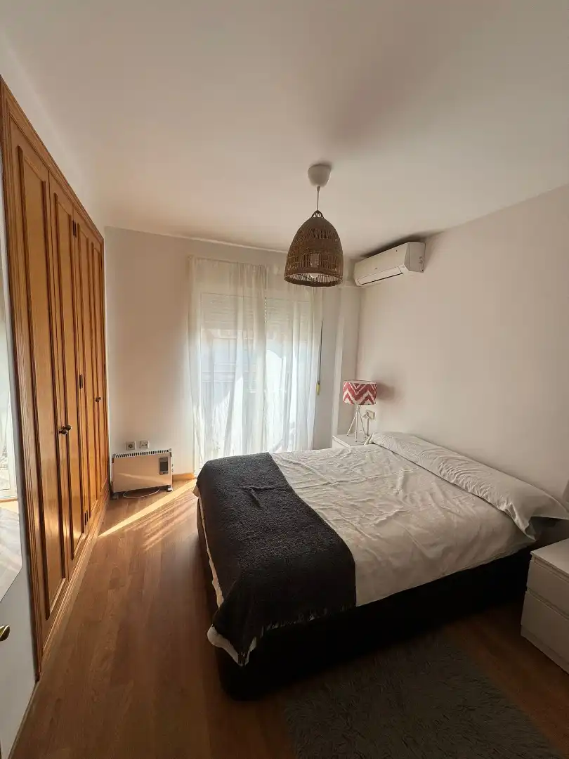 Habitación de Piso de alquiler en Valencia con Aire acondicionado, Calefacción y Parquet